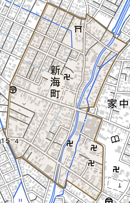 新海町とその周辺の地図。町の範囲を重ねている