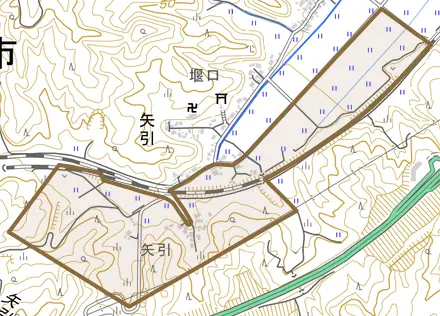矢引とその周辺の地図。町の範囲を重ねている