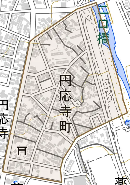 円応寺町とその周辺の地図。町の範囲を重ねている
