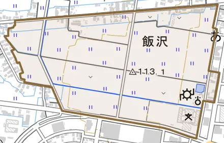 飯沢とその周辺の地図。町の範囲を重ねている