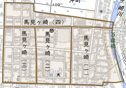 馬見ケ崎とその周辺の地図。町の範囲を重ねている