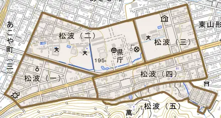 松波とその周辺の地図。町の範囲を重ねている
