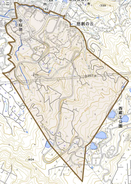 大字中桜田とその周辺の地図。町の範囲を重ねている