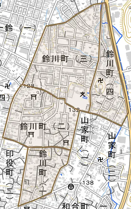 鈴川町とその周辺の地図。町の範囲を重ねている