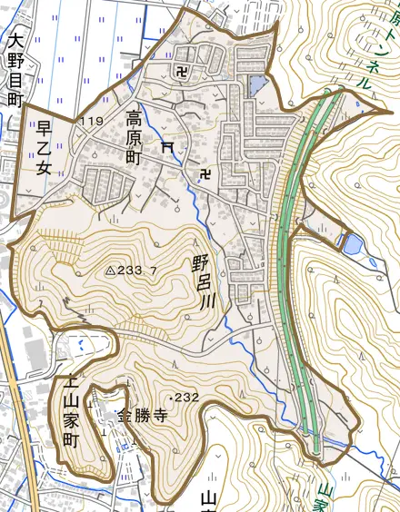 高原町とその周辺の地図。町の範囲を重ねている