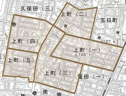 上町とその周辺の地図。町の範囲を重ねている