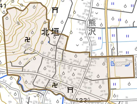大字北垣とその周辺の地図。町の範囲を重ねている