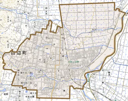 大字山辺とその周辺の地図。町の範囲を重ねている
