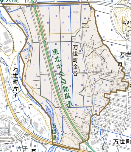万世町金谷とその周辺の地図。町の範囲を重ねている