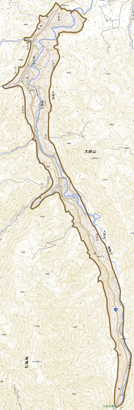大字入田沢とその周辺の地図。町の範囲を重ねている