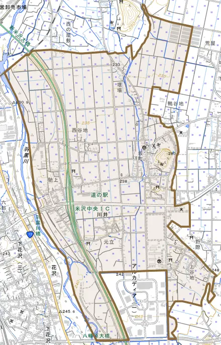 大字川井とその周辺の地図。町の範囲を重ねている