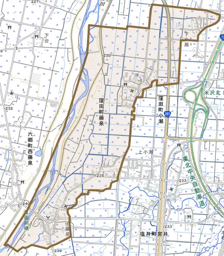 窪田町藤泉とその周辺の地図。町の範囲を重ねている