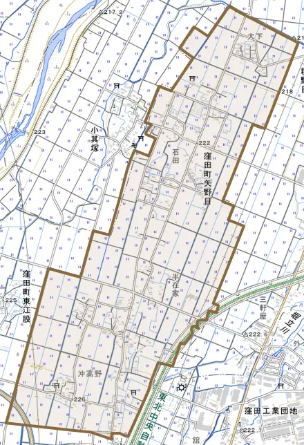 窪田町矢野目とその周辺の地図。町の範囲を重ねている