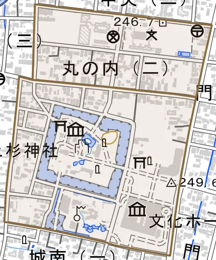 丸の内とその周辺の地図。町の範囲を重ねている
