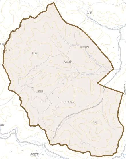 大字上小川西分とその周辺の地図。町の範囲を重ねている
