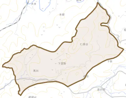 大字黒川とその周辺の地図。町の範囲を重ねている