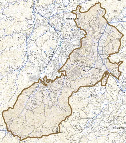 大字三輪とその周辺の地図。町の範囲を重ねている