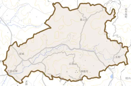 大字塩田とその周辺の地図。町の範囲を重ねている