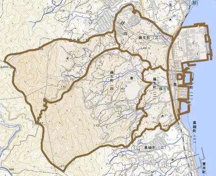 藤生町とその周辺の地図。町の範囲を重ねている
