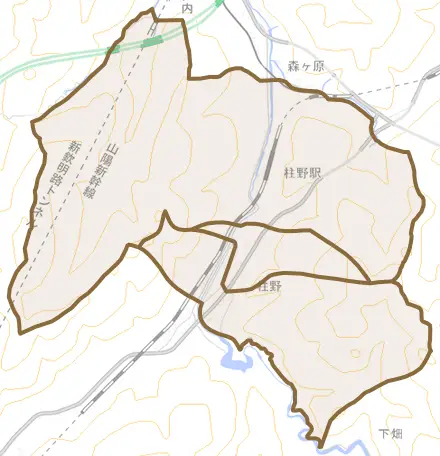 柱野とその周辺の地図。町の範囲を重ねている