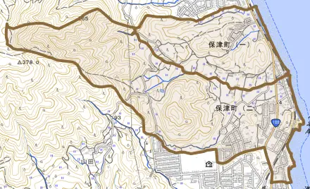 保津町とその周辺の地図。町の範囲を重ねている