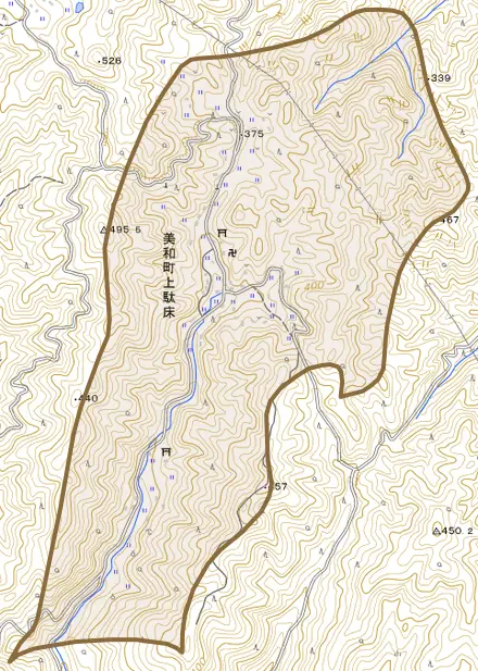 美和町上駄床とその周辺の地図。町の範囲を重ねている
