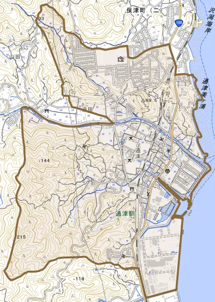 通津とその周辺の地図。町の範囲を重ねている