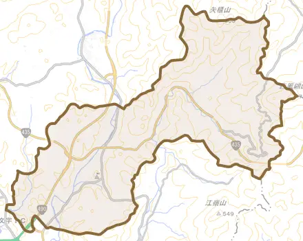 美東町綾木とその周辺の地図。町の範囲を重ねている