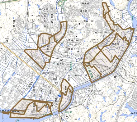 大字東高泊とその周辺の地図。町の範囲を重ねている