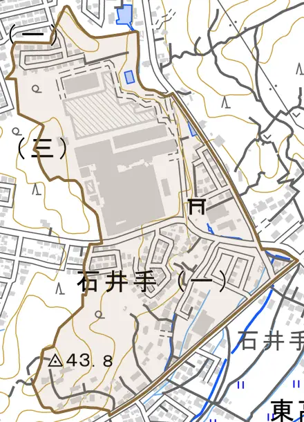 石井手とその周辺の地図。町の範囲を重ねている