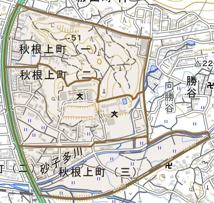 秋根上町とその周辺の地図。町の範囲を重ねている