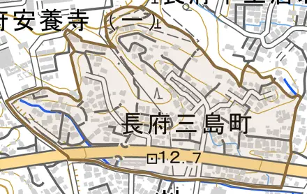 長府三島町とその周辺の地図。町の範囲を重ねている