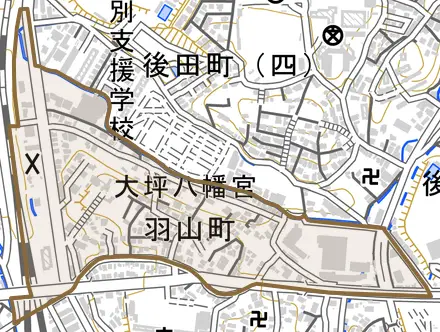 羽山町とその周辺の地図。町の範囲を重ねている