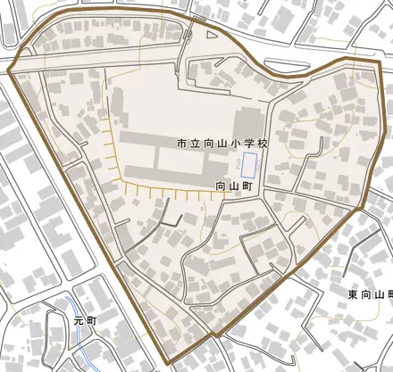 向山町とその周辺の地図。町の範囲を重ねている