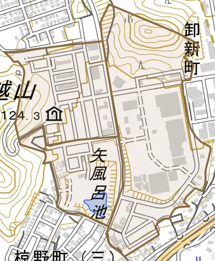 新椋野とその周辺の地図。町の範囲を重ねている