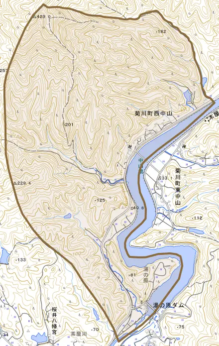 菊川町大字西中山とその周辺の地図。町の範囲を重ねている