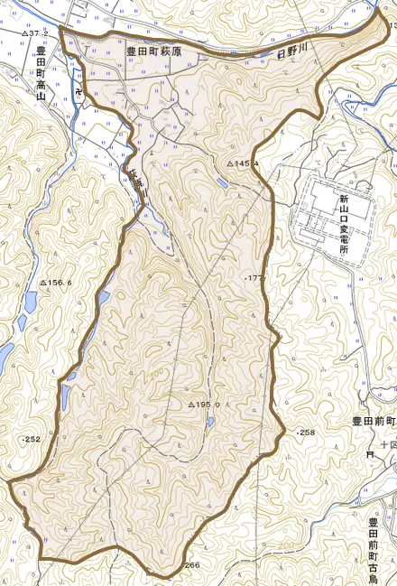 豊田町大字萩原とその周辺の地図。町の範囲を重ねている