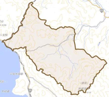 豊北町大字北宇賀とその周辺の地図。町の範囲を重ねている