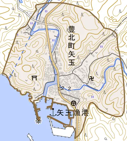 豊北町大字矢玉とその周辺の地図。町の範囲を重ねている