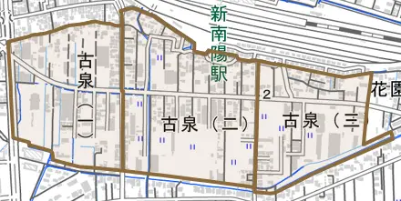 古泉とその周辺の地図。町の範囲を重ねている