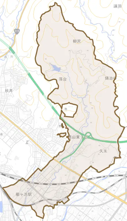 大字久米とその周辺の地図。町の範囲を重ねている