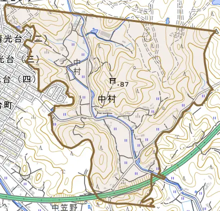 大字中村とその周辺の地図。町の範囲を重ねている
