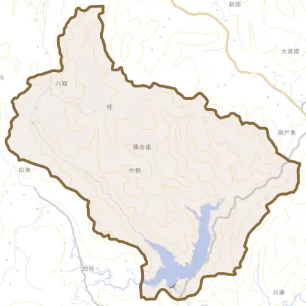 大字中野とその周辺の地図。町の範囲を重ねている