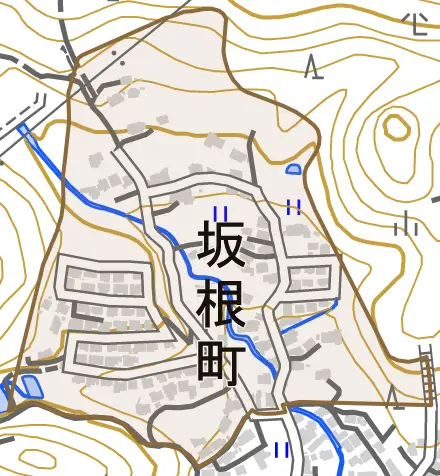 坂根町とその周辺の地図。町の範囲を重ねている