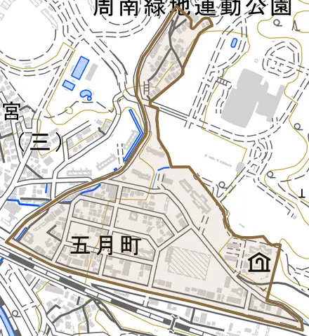 五月町とその周辺の地図。町の範囲を重ねている