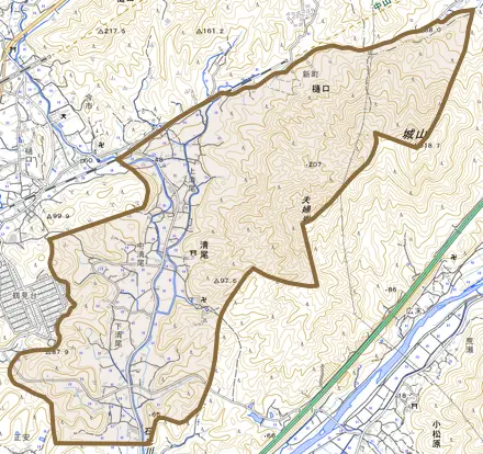 大字清尾とその周辺の地図。町の範囲を重ねている