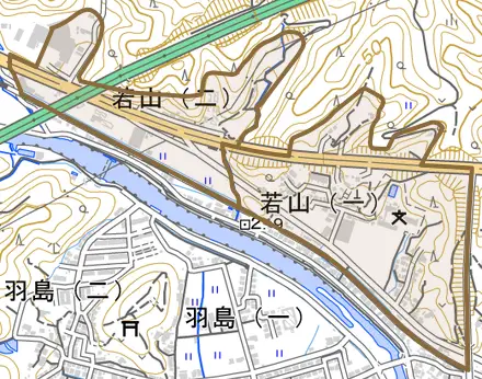 若山とその周辺の地図。町の範囲を重ねている