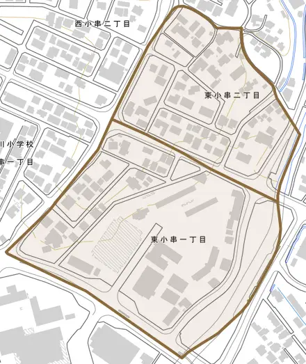 東小串とその周辺の地図。町の範囲を重ねている