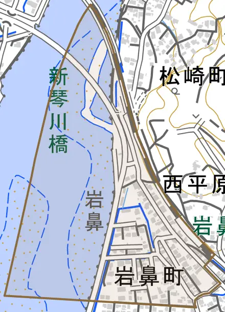 岩鼻町とその周辺の地図。町の範囲を重ねている