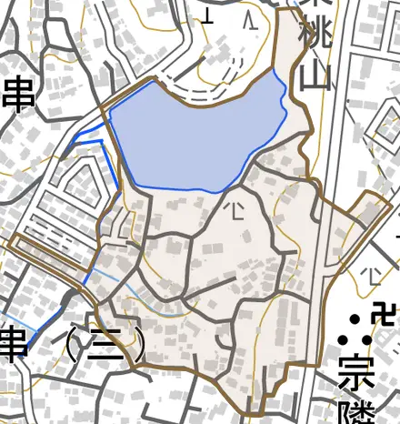 大字小串とその周辺の地図。町の範囲を重ねている